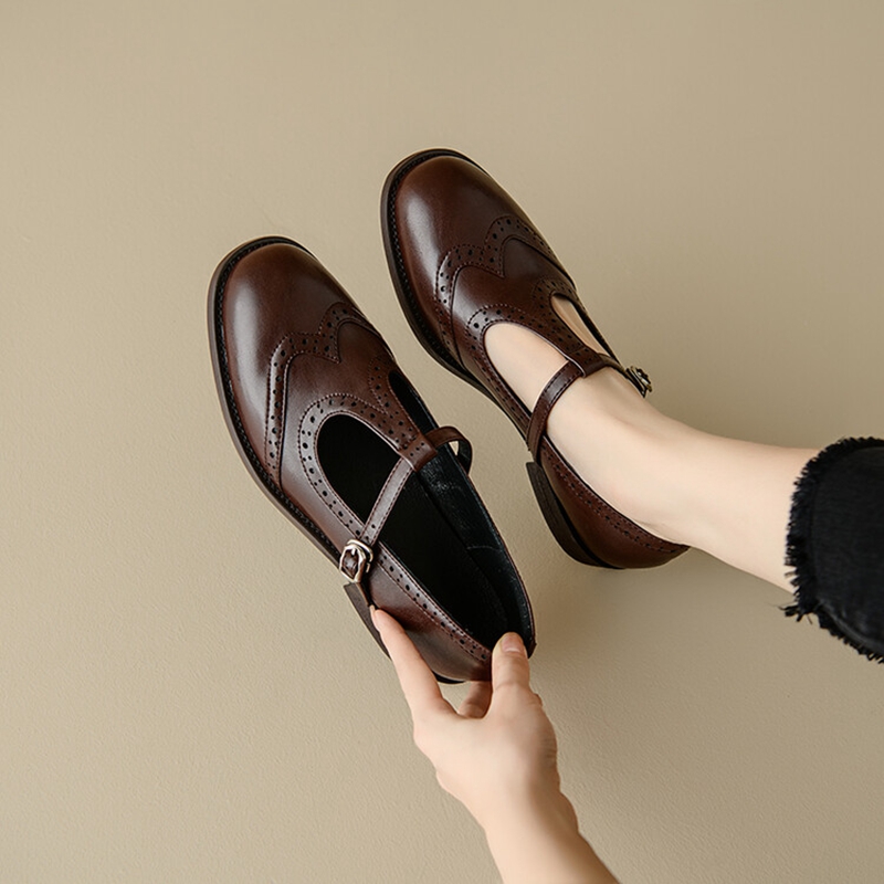 NEW Autumn/Spring Women Pumps  - Casual Sandal Leather recension och pris